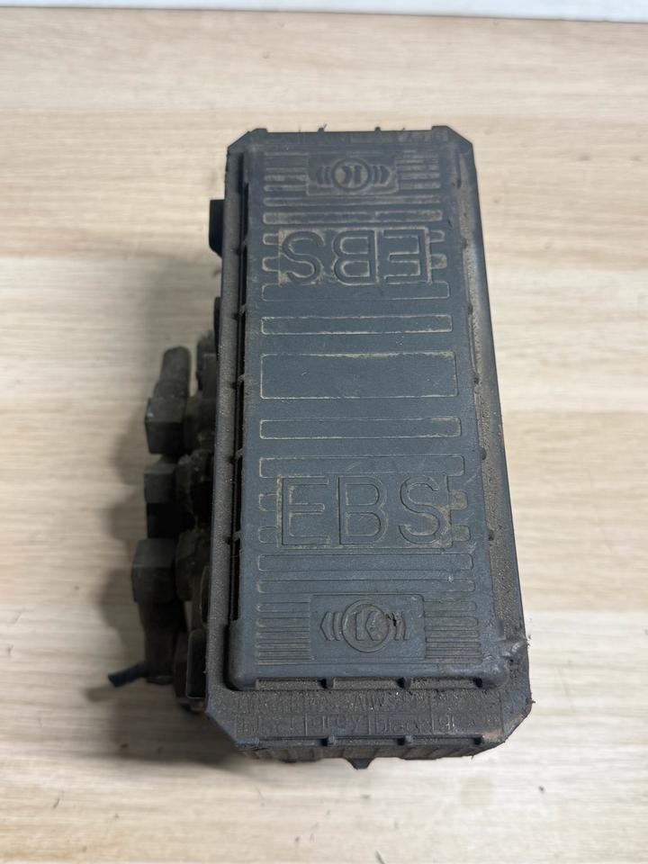 MAN KNORR-BREMSE EBS Ventil K020024 81.52106-6050 - Supapă pentru Camion: Foto 2 MAN KNORR-BREMSE EBS Ventil K020024 81.52106-6050 - Supapă pentru Camion: Foto 2