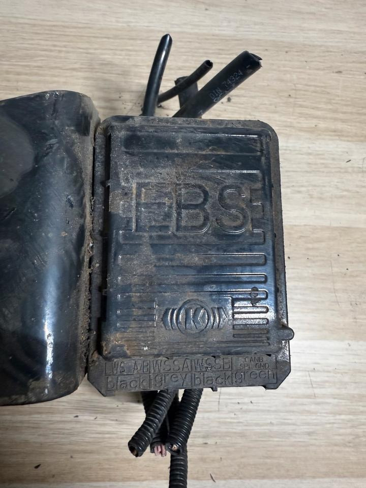 MAN KNORR-BREMSE EBS Ventil K021204 81.52106-6049 - Supapă pentru Camion: Foto 3 MAN KNORR-BREMSE EBS Ventil K021204 81.52106-6049 - Supapă pentru Camion: Foto 3