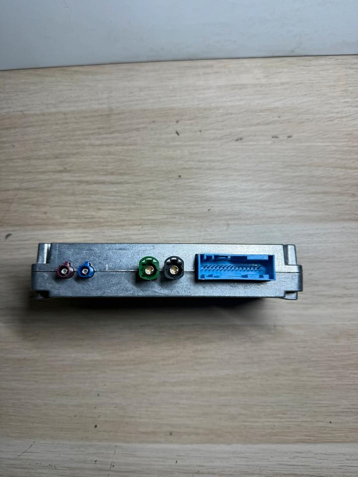 MAN MODUL Steuergerät 81.25812-7033 - Calculator de bord pentru Camion: Foto 4 MAN MODUL Steuergerät 81.25812-7033 - Calculator de bord pentru Camion: Foto 4