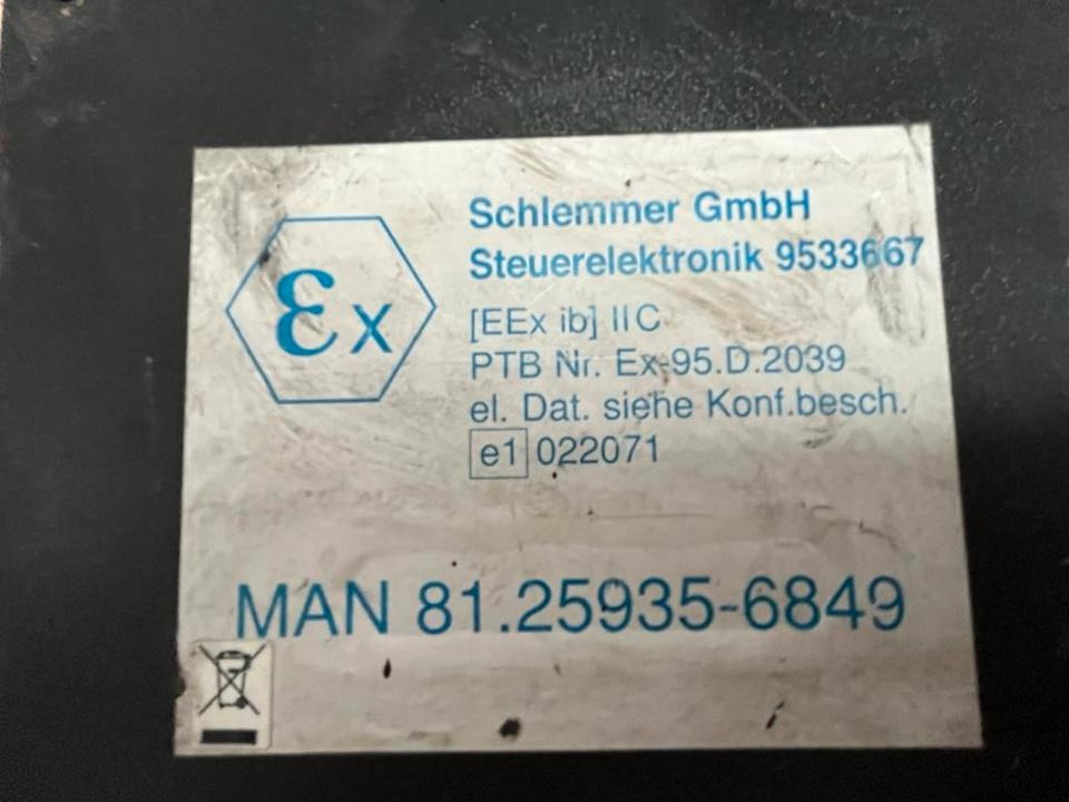 MAN Schlemmer GmbH Steuerelektronik Steuergerät 81.25935-6849 - Calculator de bord pentru Camion: Foto 2 MAN Schlemmer GmbH Steuerelektronik Steuergerät 81.25935-6849 - Calculator de bord pentru Camion: Foto 2