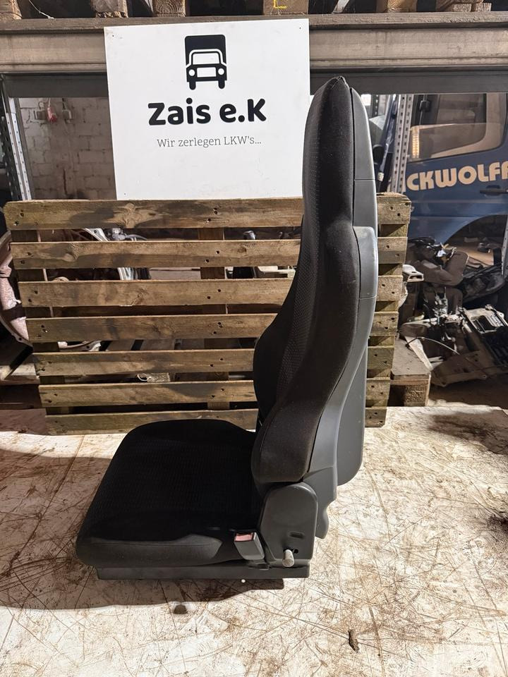MAN TGL EURO5/6 Mittlerer Sitz - Scaun pentru Camion: Foto 4 MAN TGL EURO5/6 Mittlerer Sitz - Scaun pentru Camion: Foto 4