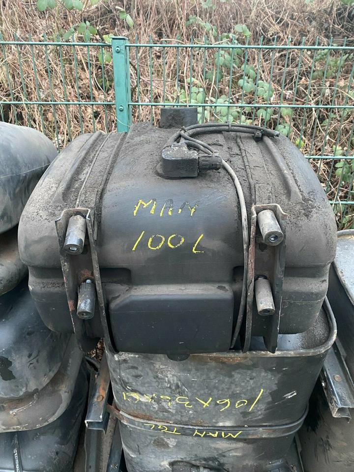 MAN TGL Original Tank Tankbehälter 100L - Rezervor combustibil pentru Camion: Foto 1 MAN TGL Original Tank Tankbehälter 100L - Rezervor combustibil pentru Camion: Foto 1