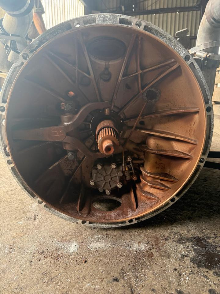 MAN TGX EU 6 Tipmatic Getriebe - Cutie de viteze pentru Camion: Foto 2 MAN TGX EU 6 Tipmatic Getriebe - Cutie de viteze pentru Camion: Foto 2
