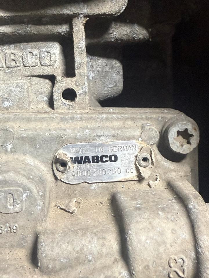 MAN WABCO Fußbremsventil 4800200260 - Piese frână pentru Camion: Foto 3 MAN WABCO Fußbremsventil 4800200260 - Piese frână pentru Camion: Foto 3
