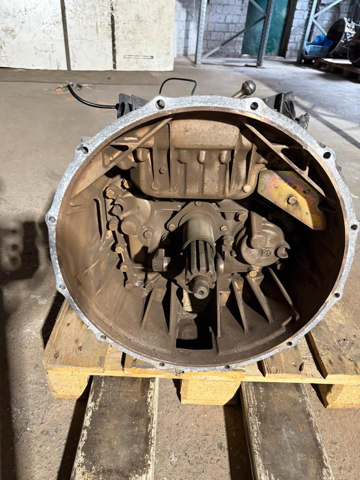 MAN ZF ASTRONIC 12 AS 2130 TD Getriebe + Nebenantrieb - Cutie de viteze pentru Camion: Foto 1 MAN ZF ASTRONIC 12 AS 2130 TD Getriebe + Nebenantrieb - Cutie de viteze pentru Camion: Foto 1