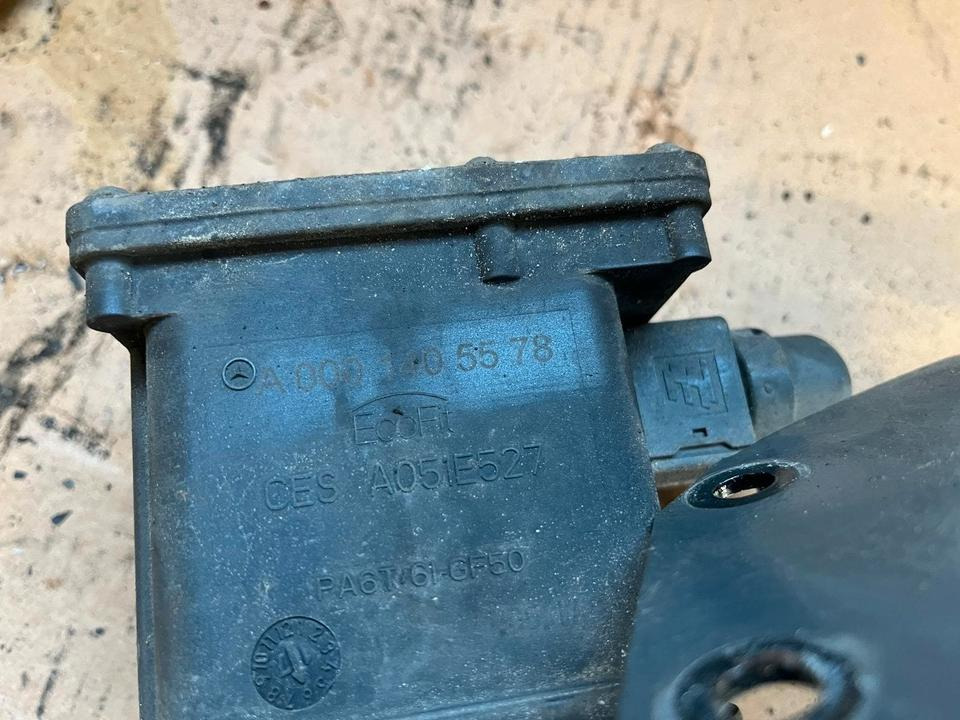 Mercedes Actros MP4 AdBlue Pumpe A0001405578 - Pompă de combustibil pentru Camion: Foto 2 Mercedes Actros MP4 AdBlue Pumpe A0001405578 - Pompă de combustibil pentru Camion: Foto 2