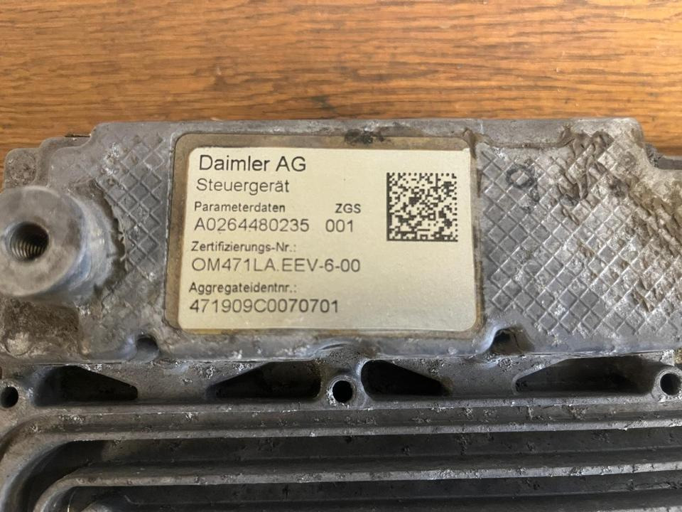 Mercedes Actros MP4 EU5 Motorsteuergerät OM471LA.EEV-6-00 - Calculator de bord pentru Camion: Foto 2 Mercedes Actros MP4 EU5 Motorsteuergerät OM471LA.EEV-6-00 - Calculator de bord pentru Camion: Foto 2