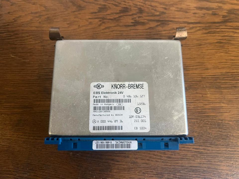 Mercedes Actros MP4 KNORR-BREMSE EBS Steuergerät A0004468936 - Calculator de bord pentru Camion: Foto 2 Mercedes Actros MP4 KNORR-BREMSE EBS Steuergerät A0004468936 - Calculator de bord pentru Camion: Foto 2