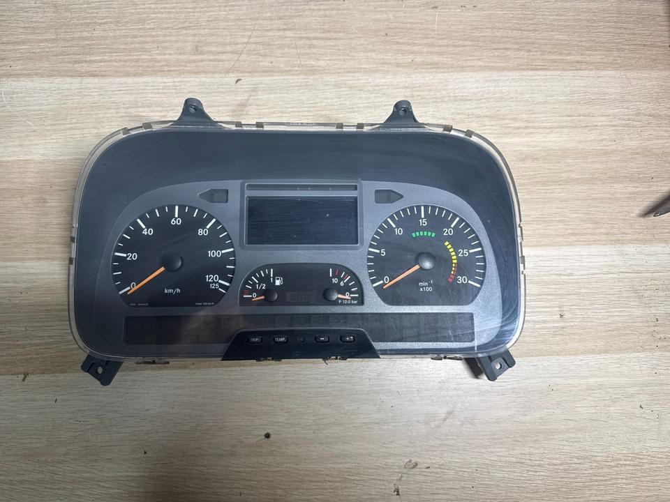 Mercedes Ategi kombiinstrument Tacho A0044463421 - Tablou de bord pentru Camion: Foto 2 Mercedes Ategi kombiinstrument Tacho A0044463421 - Tablou de bord pentru Camion: Foto 2