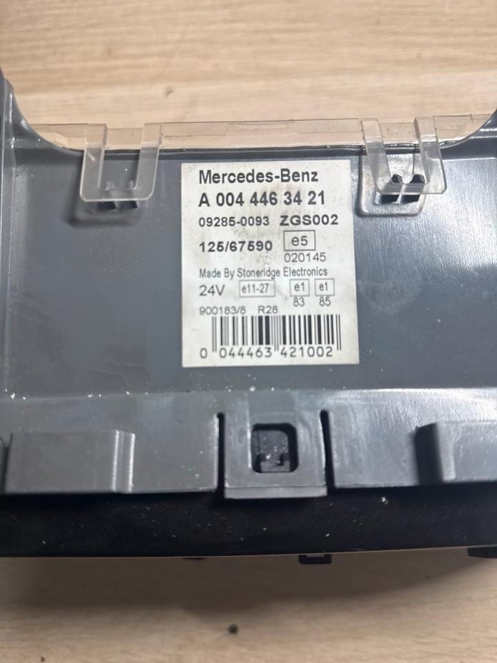 Mercedes Ategi kombiinstrument Tacho A0044463421 - Tablou de bord pentru Camion: Foto 4 Mercedes Ategi kombiinstrument Tacho A0044463421 - Tablou de bord pentru Camion: Foto 4