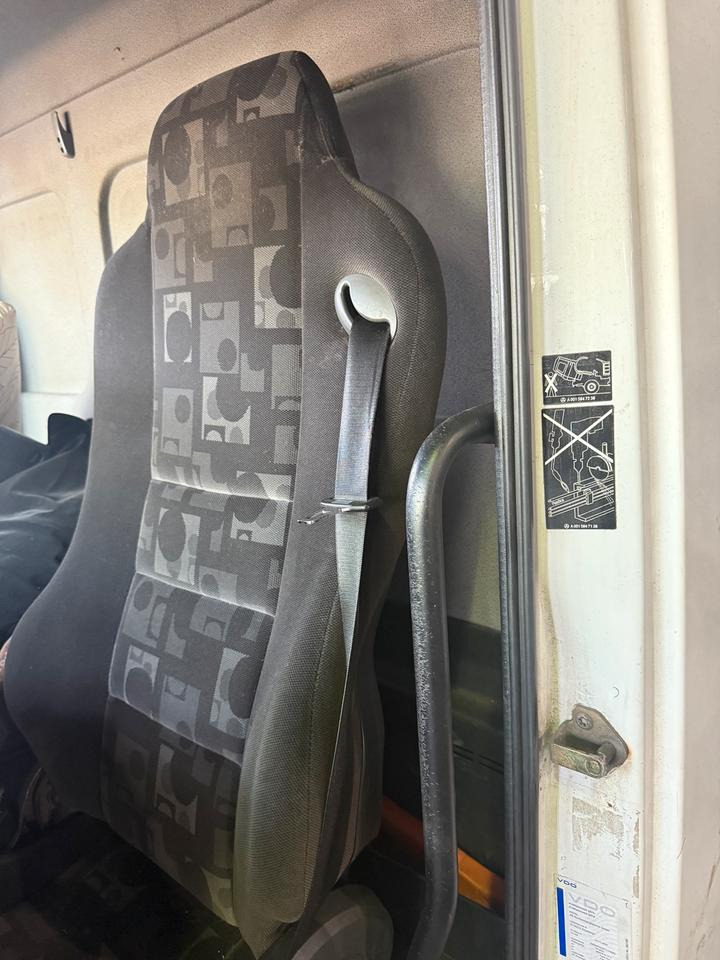 Mercedes Atego 3 Fahrersitz - Scaun pentru Camion: Foto 5 Mercedes Atego 3 Fahrersitz - Scaun pentru Camion: Foto 5