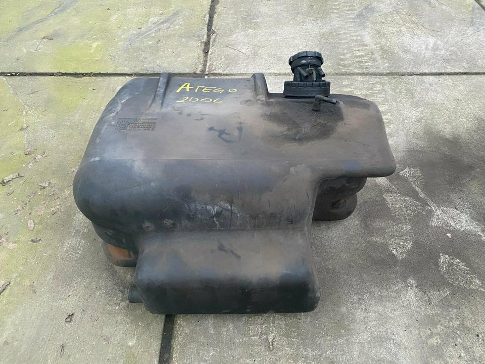 Mercedes Atego Tank Tankbehälter A 9704711501, A9704711201 - Rezervor combustibil pentru Camion: Foto 2 Mercedes Atego Tank Tankbehälter A 9704711501, A9704711201 - Rezervor combustibil pentru Camion: Foto 2