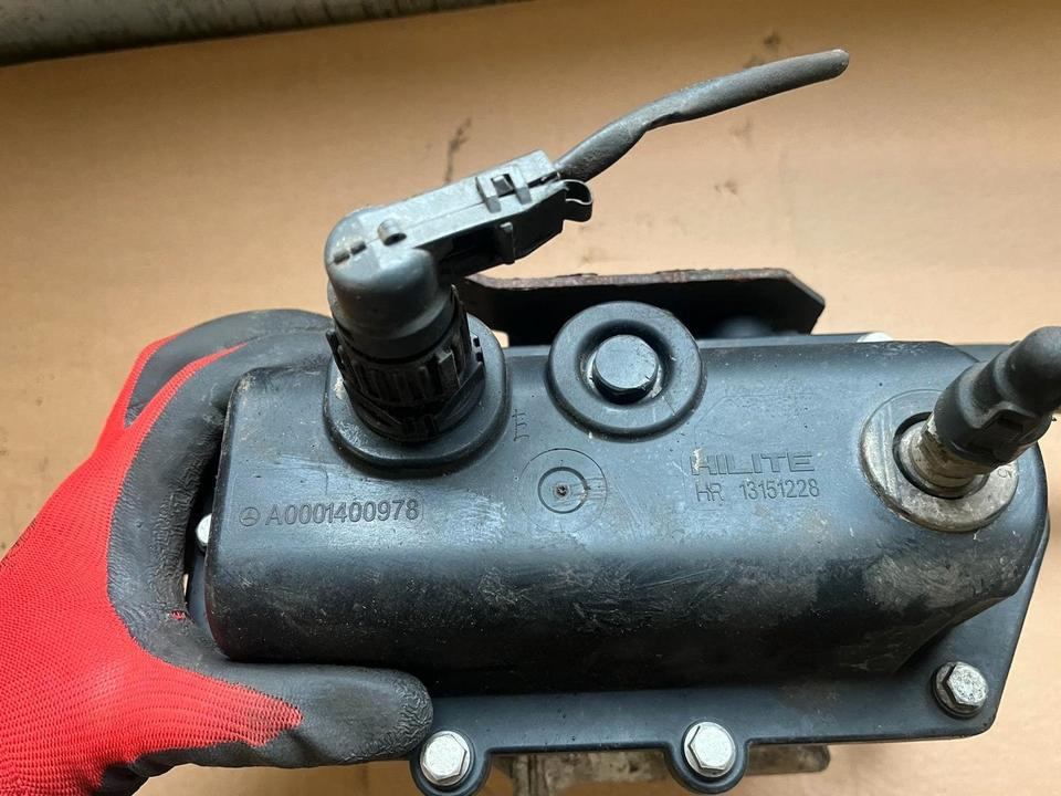 Mercedes-Benz Actros Atego EU4 EU5 AdBlue Pumpe A0001400978 - Pompă de combustibil pentru Camion: Foto 2 Mercedes-Benz Actros Atego EU4 EU5 AdBlue Pumpe A0001400978 - Pompă de combustibil pentru Camion: Foto 2
