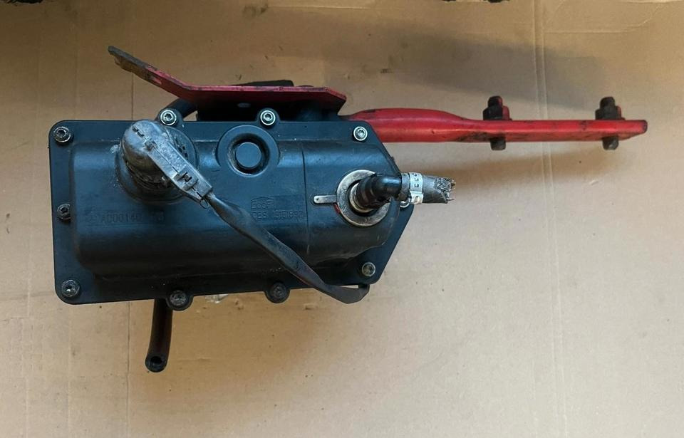 Mercedes-Benz Actros Atego EU4 EU5 AdBlue Pumpe A0001401578 - Pompă de combustibil pentru Camion: Foto 1 Mercedes-Benz Actros Atego EU4 EU5 AdBlue Pumpe A0001401578 - Pompă de combustibil pentru Camion: Foto 1