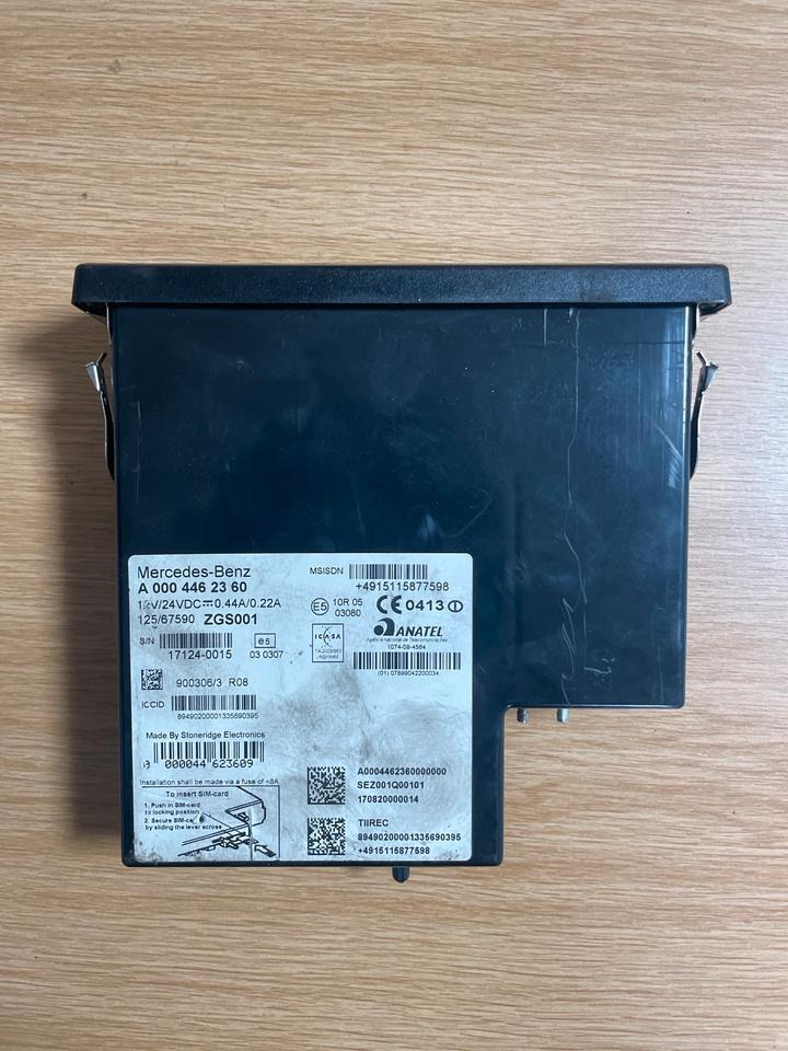 Mercedes-Benz Actros Tachograph FLEETBOARD A0004462360 - Tahograf pentru Camion: Foto 2 Mercedes-Benz Actros Tachograph FLEETBOARD A0004462360 - Tahograf pentru Camion: Foto 2