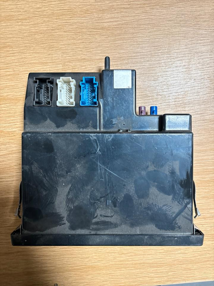 Mercedes-Benz FLEETBOARD ADVANCED Tachograph A0004460760 - Tahograf pentru Camion: Foto 4 Mercedes-Benz FLEETBOARD ADVANCED Tachograph A0004460760 - Tahograf pentru Camion: Foto 4