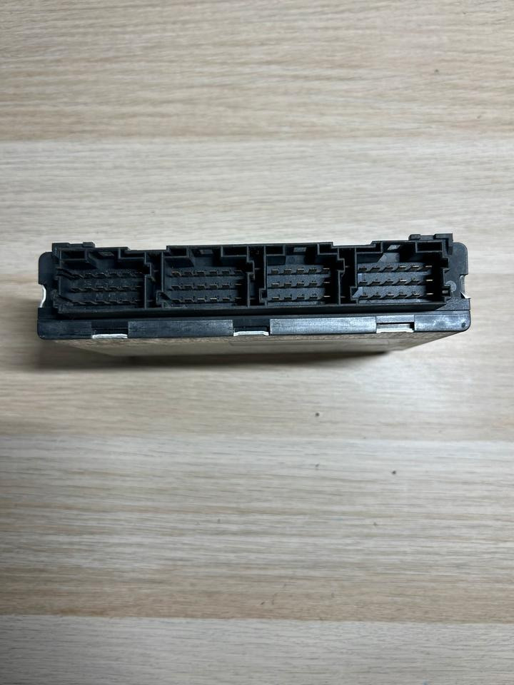 Mercedes Benz VDO Elektronik PSM A0004460646 - Calculator de bord pentru Camion: Foto 3 Mercedes Benz VDO Elektronik PSM A0004460646 - Calculator de bord pentru Camion: Foto 3