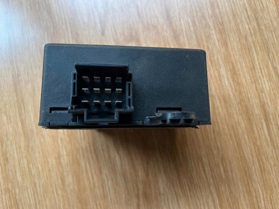 Mercedes Benz Vito W638 Wegfahrsperre Modul 0335456032 - Calculator de bord pentru Camion: Foto 3 Mercedes Benz Vito W638 Wegfahrsperre Modul 0335456032 - Calculator de bord pentru Camion: Foto 3