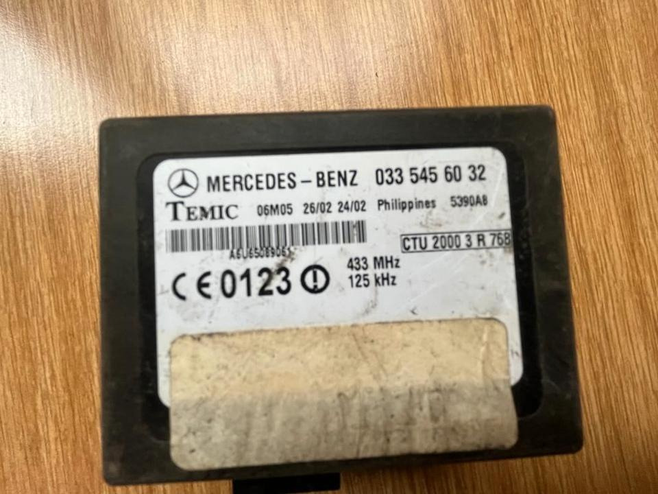 Mercedes Benz Vito W638 Wegfahrsperre Modul 0335456032 - Calculator de bord pentru Camion: Foto 2 Mercedes Benz Vito W638 Wegfahrsperre Modul 0335456032 - Calculator de bord pentru Camion: Foto 2