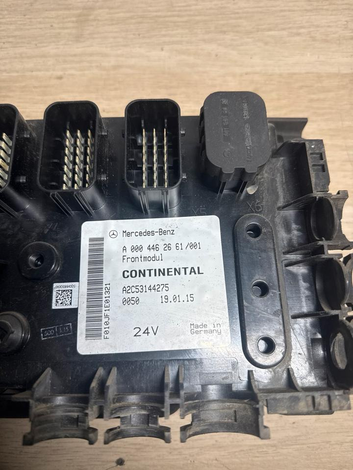 Mercedes Frontmodul CONTINENTAL A0004462661 - Calculator de bord pentru Camion: Foto 3 Mercedes Frontmodul CONTINENTAL A0004462661 - Calculator de bord pentru Camion: Foto 3