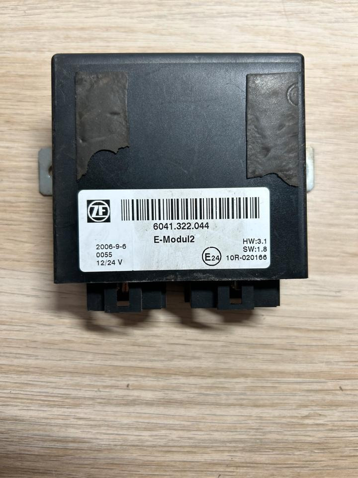 DAF XF Truck Steuergerät 6041.322.044 - Piesă de schimb: Foto 2 DAF XF Truck Steuergerät 6041.322.044 - Piesă de schimb: Foto 2