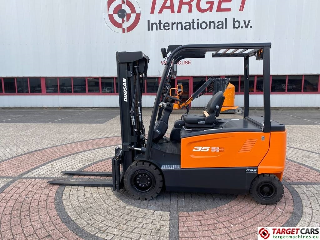 Doosan B35X-7 Electric Forklift 3.5T Triplex-438cm Unused - Electrostivuitor: Foto 5 Doosan B35X-7 Electric Forklift 3.5T Triplex-438cm Unused - Electrostivuitor: Foto 5