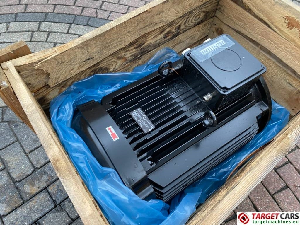 EE AG Hinwill EEN3 225M4/B14S 37KW 400~80V Electri - Motor pentru Utilaje constructii: Foto 2 EE AG Hinwill EEN3 225M4/B14S 37KW 400~80V Electri - Motor pentru Utilaje constructii: Foto 2