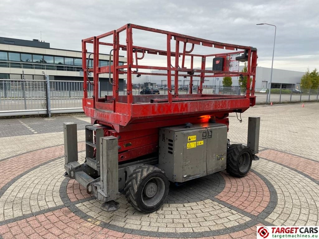 Genie GS-2669RT Diesel 4x4 Scissor Work Lift 1000cm  - Platforma foarfeca: Foto 3 Genie GS-2669RT Diesel 4x4 Scissor Work Lift 1000cm  - Platforma foarfeca: Foto 3