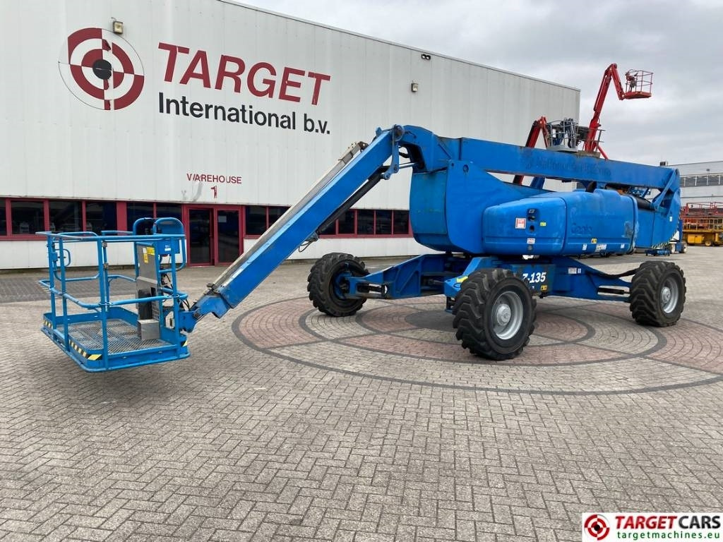 Genie Z-135/70 Articulated 4x4x4 Diesel Boom Lift 4315cm - Nacela articulata: Foto 1 Genie Z-135/70 Articulated 4x4x4 Diesel Boom Lift 4315cm - Nacela articulata: Foto 1