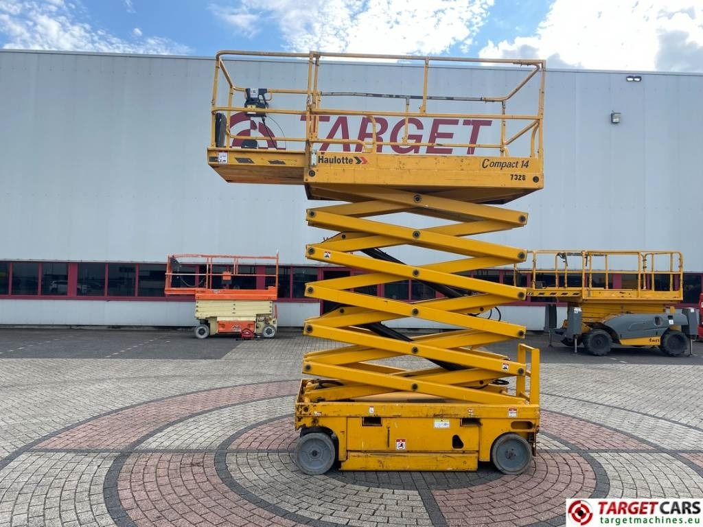 Haulotte Compact 14 Electric Scissor Work Lift 1385cm - Platforma foarfeca: Foto 5 Haulotte Compact 14 Electric Scissor Work Lift 1385cm - Platforma foarfeca: Foto 5