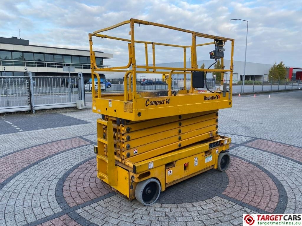Haulotte Compact 14 Electric Scissor Work Lift 1385cm  - Platforma foarfeca: Foto 3 Haulotte Compact 14 Electric Scissor Work Lift 1385cm  - Platforma foarfeca: Foto 3