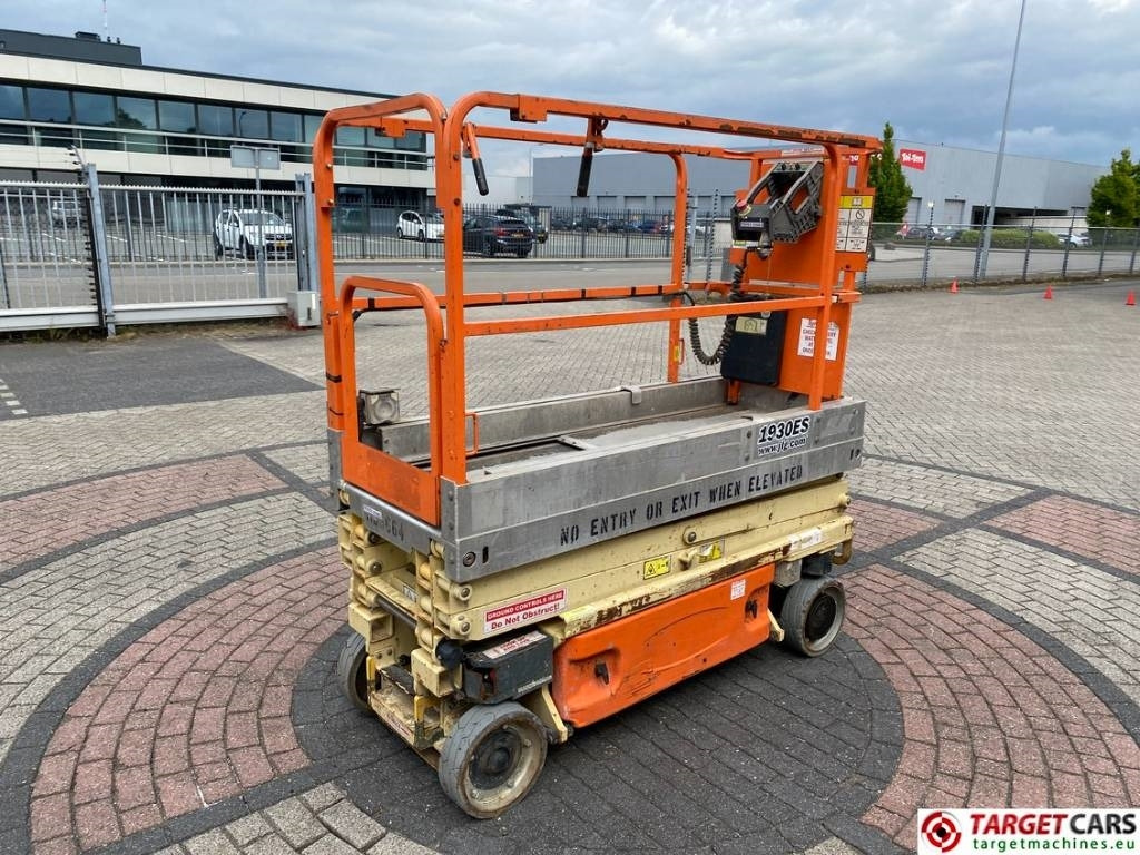 JLG 1930ES Electric Scissor Work Lift 772cm - Platforma foarfeca: Foto 3 JLG 1930ES Electric Scissor Work Lift 772cm - Platforma foarfeca: Foto 3