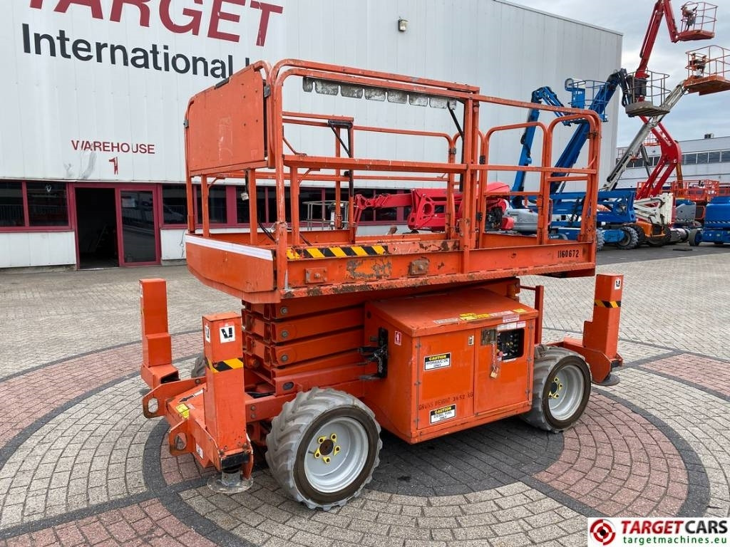 JLG 260MRT Diesel 4x4 Scissor Workj Lift 992cm - Platforma foarfeca: Foto 1 JLG 260MRT Diesel 4x4 Scissor Workj Lift 992cm - Platforma foarfeca: Foto 1