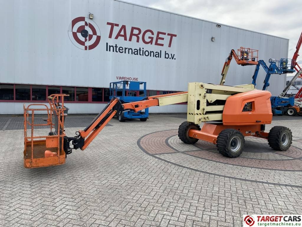 JLG 520AJ Articulated 4x4 Diesel Boom Work Lift 1800cm - Nacela articulata: Foto 1 JLG 520AJ Articulated 4x4 Diesel Boom Work Lift 1800cm - Nacela articulata: Foto 1