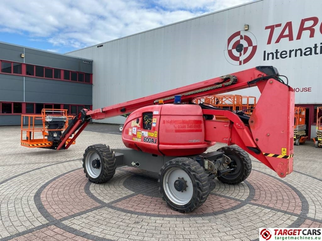 JLG 600AJ Articulated 4x4 Diesel Boom Work Lift 2047cm - Nacela articulata: Foto 4 JLG 600AJ Articulated 4x4 Diesel Boom Work Lift 2047cm - Nacela articulata: Foto 4