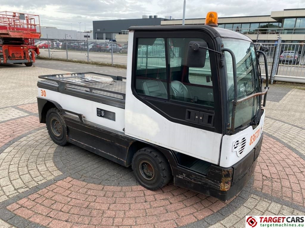 Linde P250 Tow Tug Truck Tractor Electric 80V Max 25T - Tractor comunal: Foto 2 Linde P250 Tow Tug Truck Tractor Electric 80V Max 25T - Tractor comunal: Foto 2