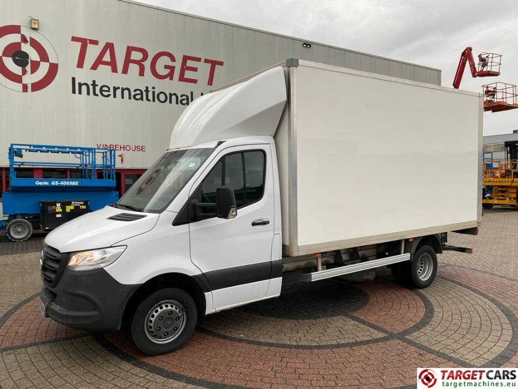 Mercedes-Benz Sprinter 515CDI Closed Box Van Taillift - Camion furgon: Foto 1 Mercedes-Benz Sprinter 515CDI Closed Box Van Taillift - Camion furgon: Foto 1