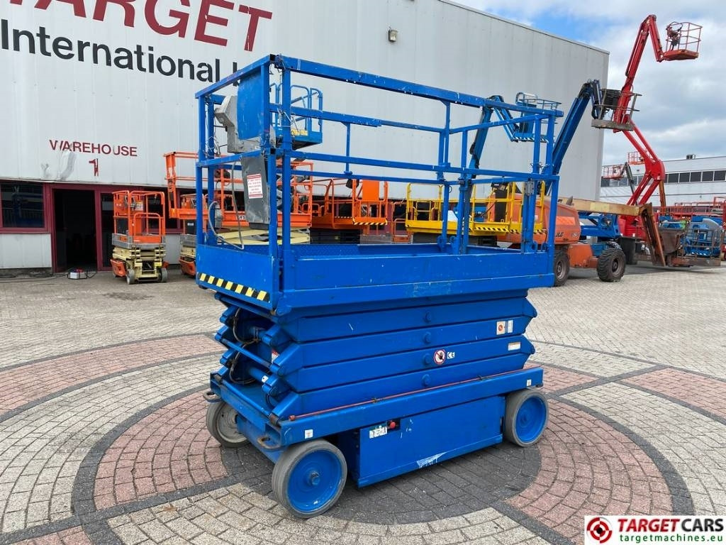 SkyJack SJIII-4632 Electric 4632 Scissor Work Lift 1170cm - Platforma foarfeca: Foto 1 SkyJack SJIII-4632 Electric 4632 Scissor Work Lift 1170cm - Platforma foarfeca: Foto 1