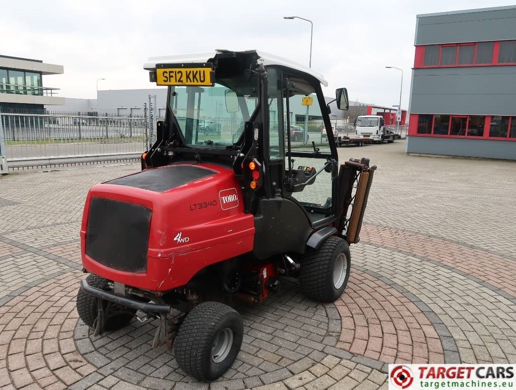 Maşină de tuns iarba Toro LT3340 3-Gang Hydro 4WD Cylinder Reel Mower: Foto 6