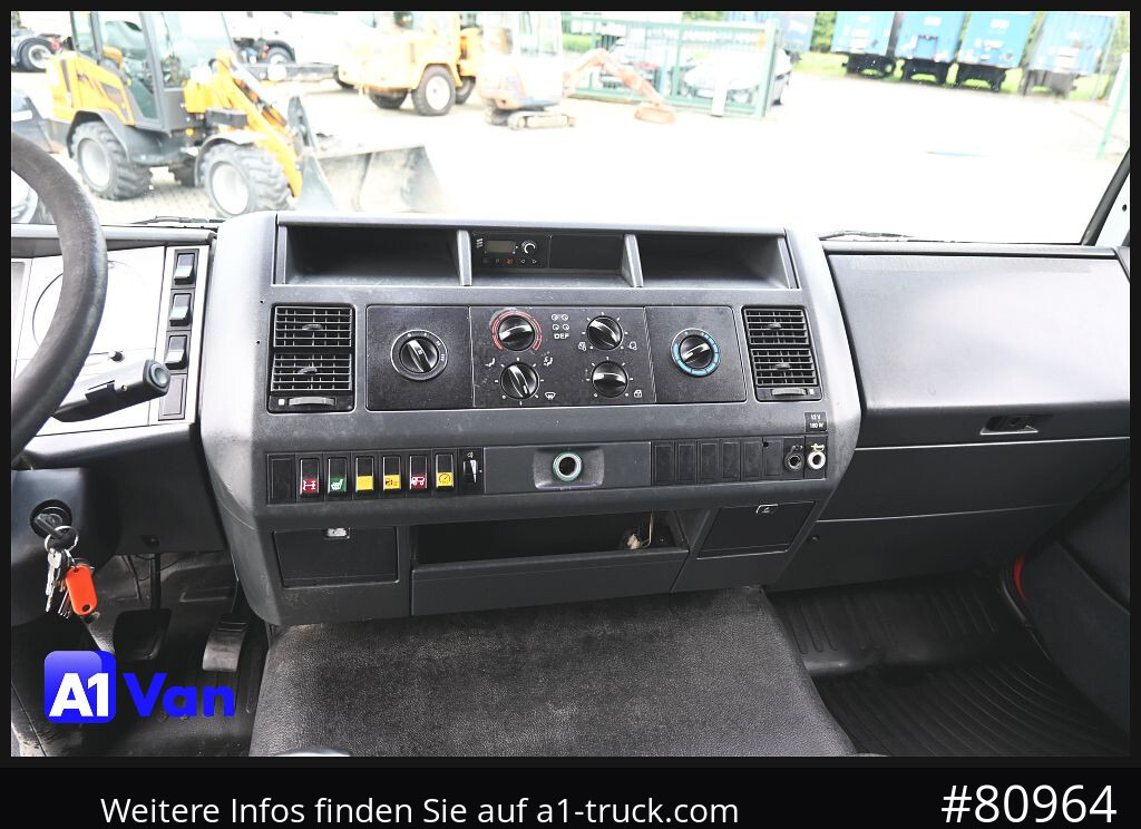 MAN MAN LE 8.180 Pritsche Doka, Automatik, AHK, 6-Sitzer - Autoutilitară cu platformă, Autoutilitară cabină dublă: Foto 5 MAN MAN LE 8.180 Pritsche Doka, Automatik, AHK, 6-Sitzer - Autoutilitară cu platformă, Autoutilitară cabină dublă: Foto 5