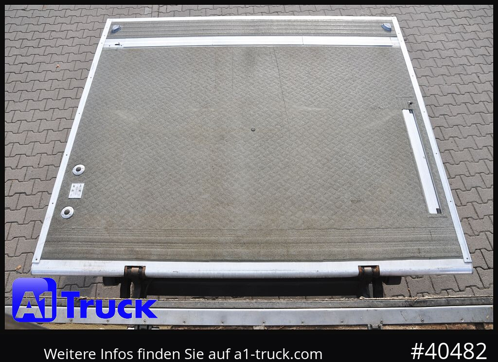 MERCEDES-BENZ 1824 LL Carrier 950 Mt, 3 Kammern, Automatik - Camion frigider: Foto 3 MERCEDES-BENZ 1824 LL Carrier 950 Mt, 3 Kammern, Automatik - Camion frigider: Foto 3