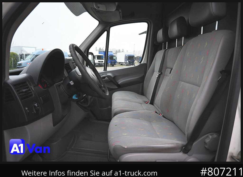 VOLKSWAGEN Crafter 35 L2H2 Kastenwagen, Klima, AHK - Dubă: Foto 3 VOLKSWAGEN Crafter 35 L2H2 Kastenwagen, Klima, AHK - Dubă: Foto 3