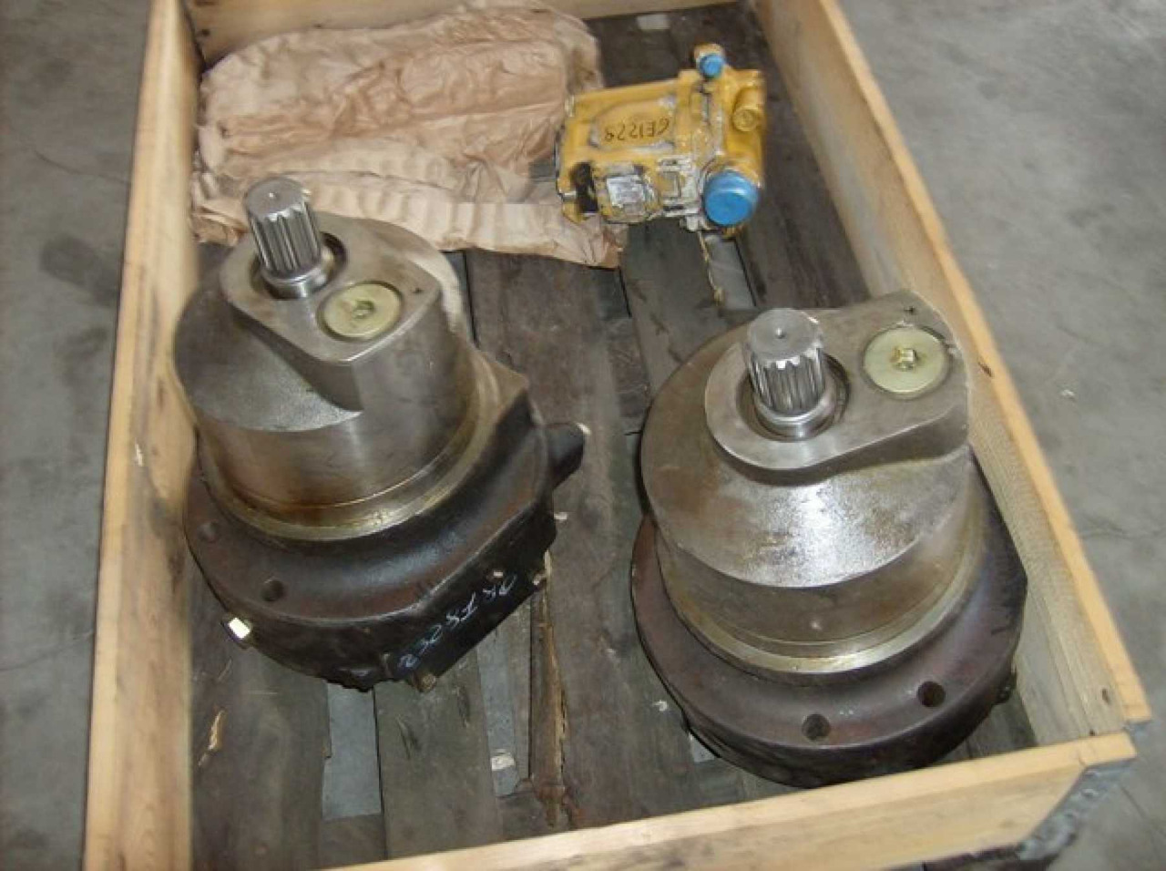 Caterpillar 345C MOTORI DI TRASLAZIONI NUOVI. - Transmisie finală pentru Utilaje constructii: Foto 1 Caterpillar 345C MOTORI DI TRASLAZIONI NUOVI. - Transmisie finală pentru Utilaje constructii: Foto 1