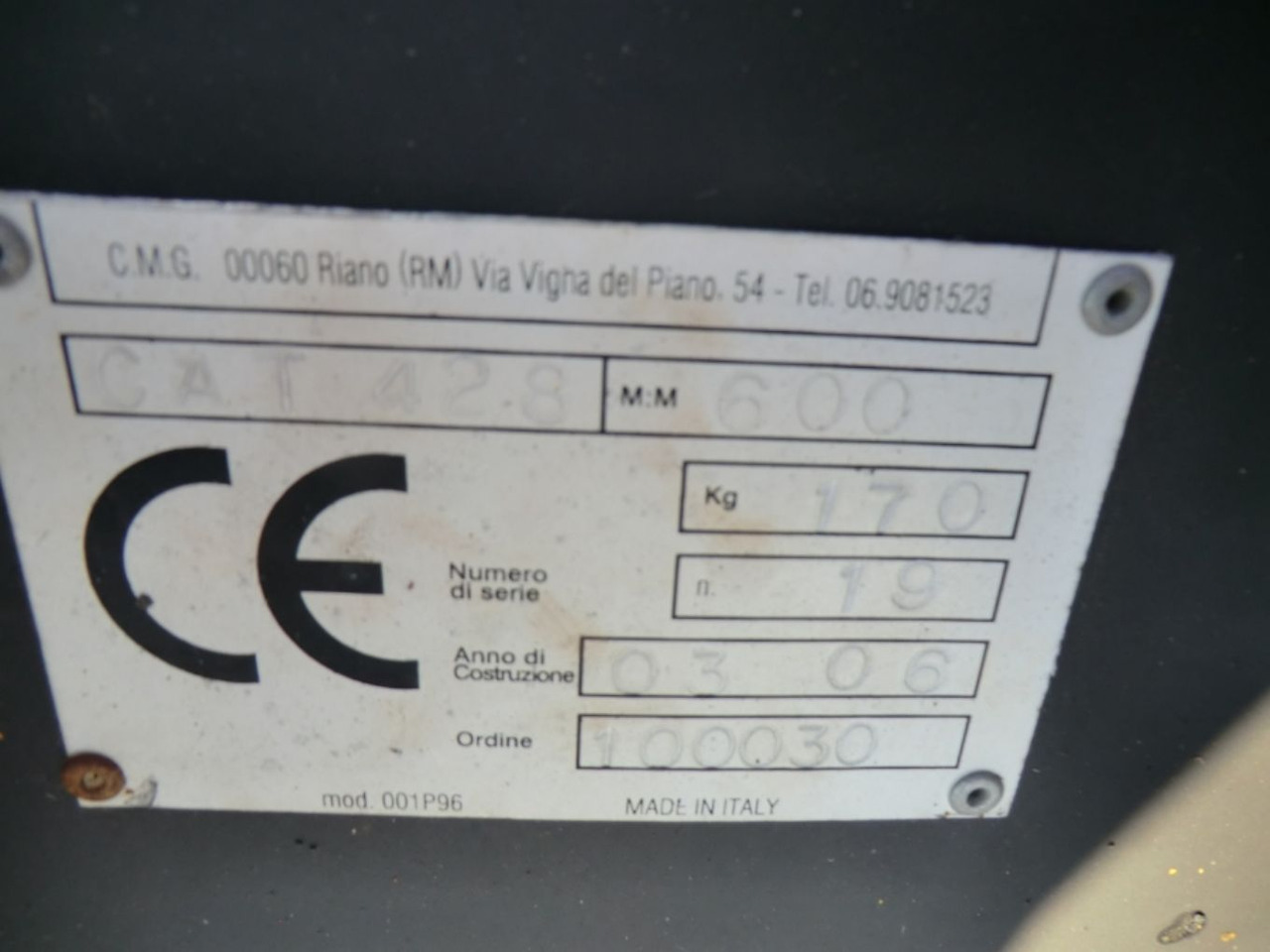 Caterpillar 428 Benna con denti per retroescavaore terna, larghezza mm 600, peso kg 170, anno di costruzione 03/06. - Cupă excavator: Foto 3 Caterpillar 428 Benna con denti per retroescavaore terna, larghezza mm 600, peso kg 170, anno di costruzione 03/06. - Cupă excavator: Foto 3