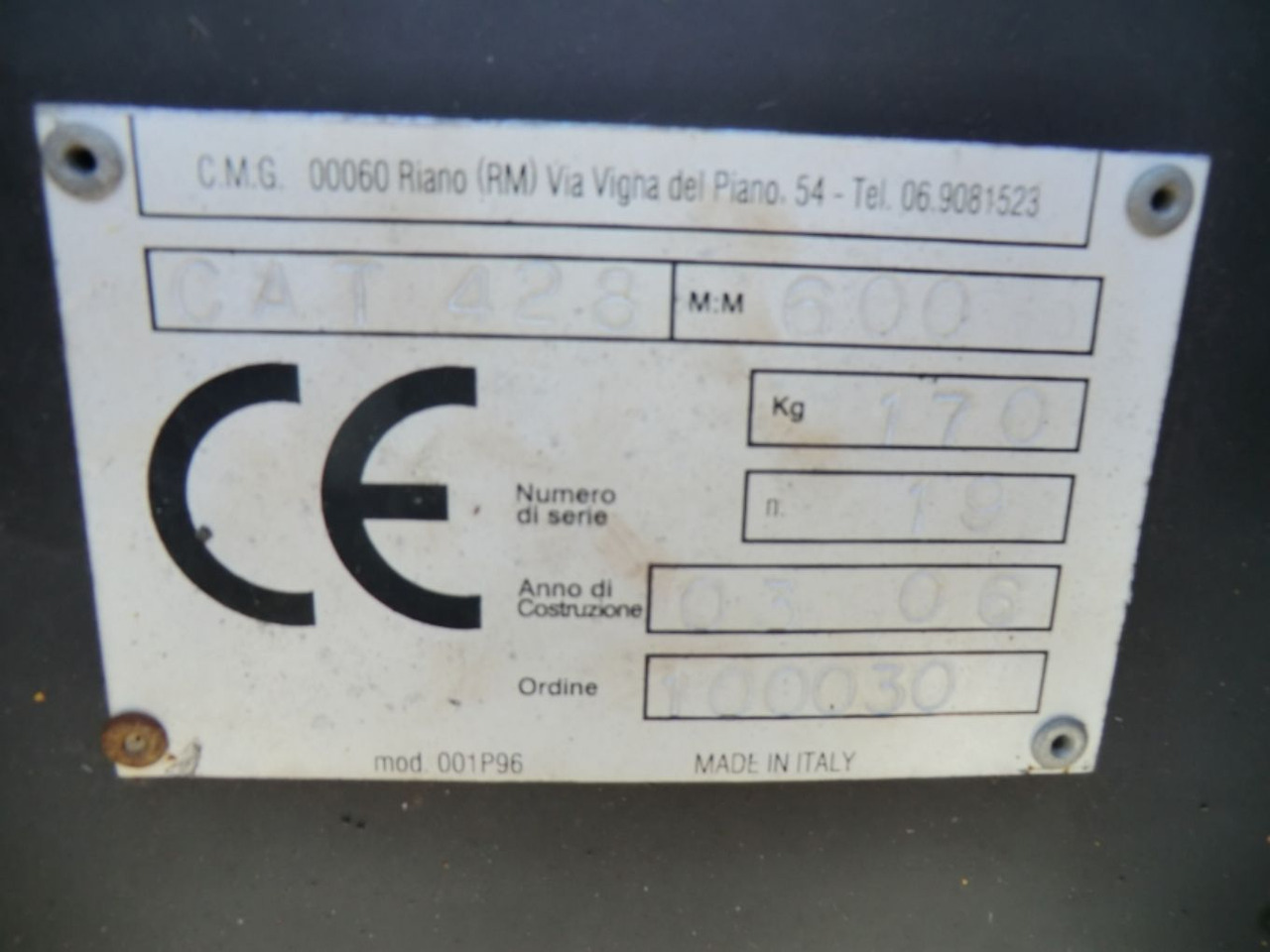 Caterpillar 428 Benna con denti per retroescavaore terna, larghezza mm 600, peso kg 170, anno di costruzione 03/06. - Cupă excavator: Foto 2 Caterpillar 428 Benna con denti per retroescavaore terna, larghezza mm 600, peso kg 170, anno di costruzione 03/06. - Cupă excavator: Foto 2