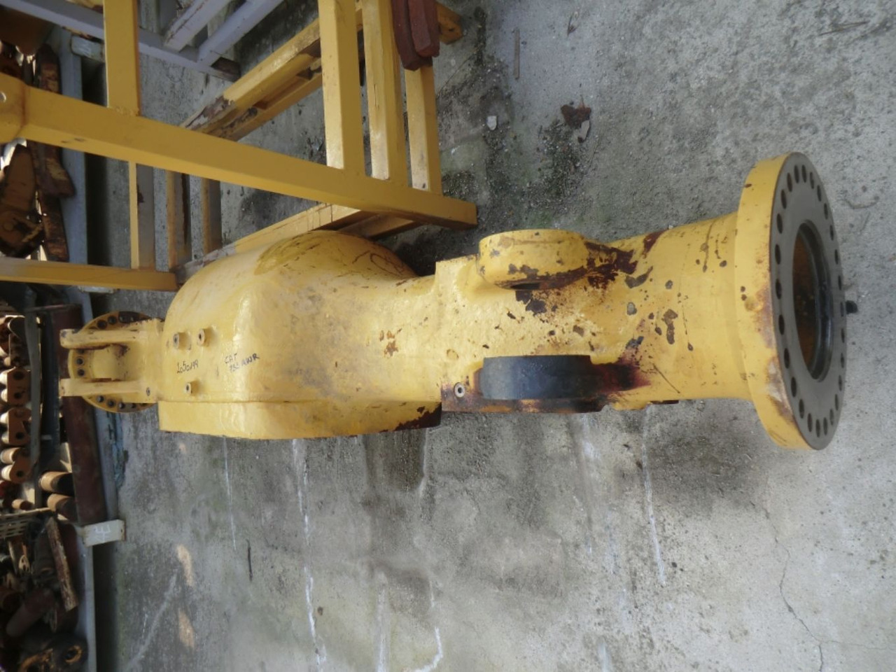 Caterpillar 735 ALLOGGIAMENTO ASSALE ANTERIORE - Transmisie pentru Utilaje constructii: Foto 5 Caterpillar 735 ALLOGGIAMENTO ASSALE ANTERIORE - Transmisie pentru Utilaje constructii: Foto 5