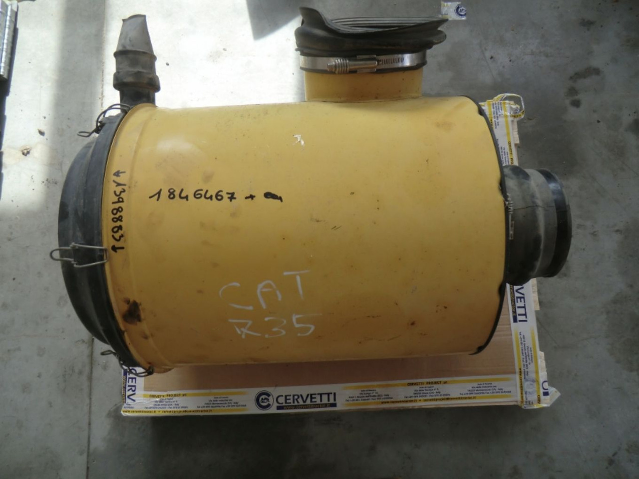 Caterpillar 735 Contenitore del filtro dell aria completo - Filtru de aer pentru Utilaje constructii: Foto 1 Caterpillar 735 Contenitore del filtro dell aria completo - Filtru de aer pentru Utilaje constructii: Foto 1