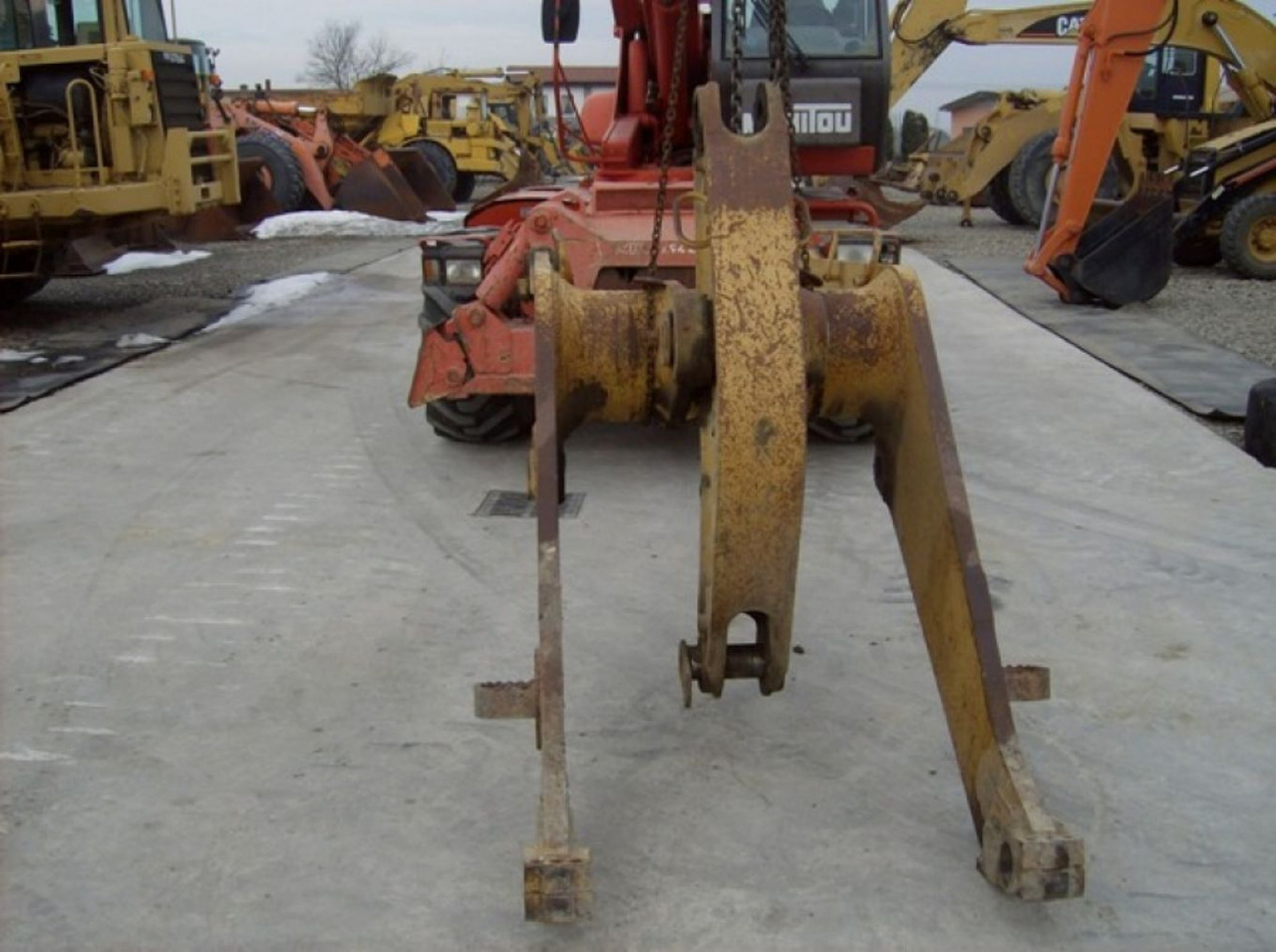 Caterpillar 963 BRACCIO CON BIELLA - Braț pentru Utilaje constructii: Foto 2 Caterpillar 963 BRACCIO CON BIELLA - Braț pentru Utilaje constructii: Foto 2