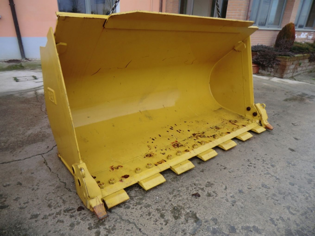 Caterpillar 963D Benna come nuova, completa di segmenti. - Cupă incărcător: Foto 1 Caterpillar 963D Benna come nuova, completa di segmenti. - Cupă incărcător: Foto 1