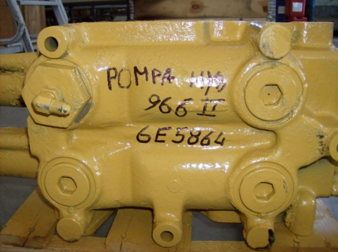 Caterpillar 966F II VALVOLA DISTRIBUTORE - Supapă pentru Utilaje constructii: Foto 1 Caterpillar 966F II VALVOLA DISTRIBUTORE - Supapă pentru Utilaje constructii: Foto 1